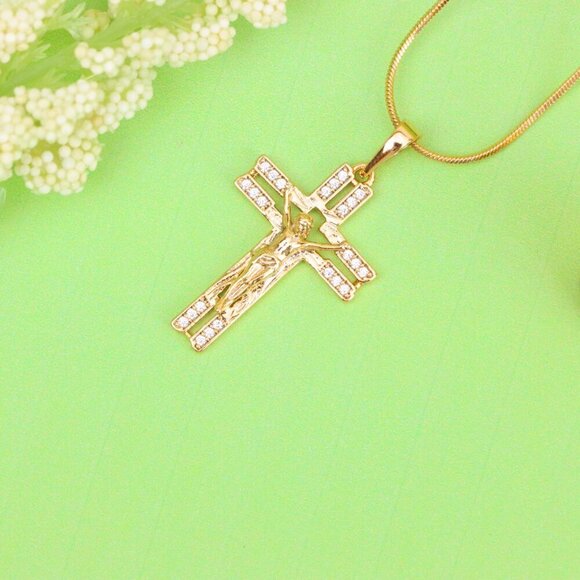 "Rose Gold Crucifix Pendant with Crystal Accents and Detailed Design, XPPT1865 - Picture 5 of 13